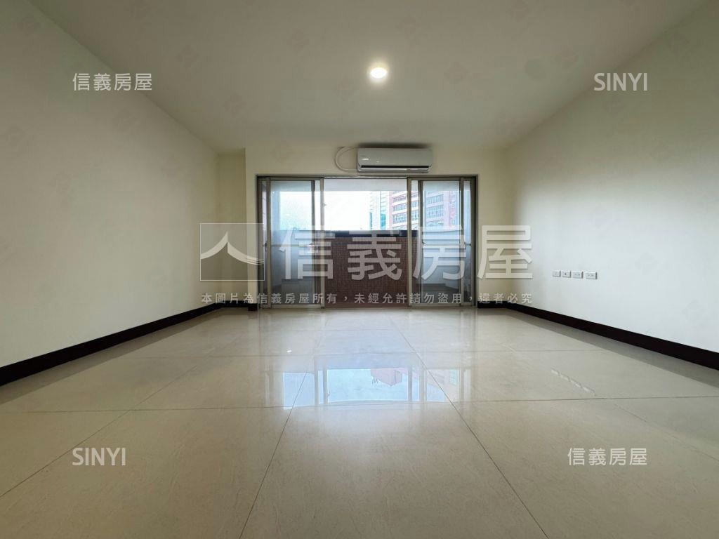 忠誠路第一排欒樹美四房房屋室內格局與周邊環境