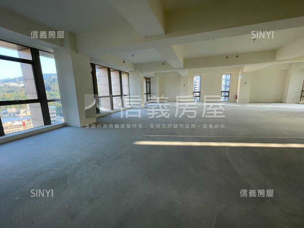 國揚雲端整層廠辦房屋室內格局與周邊環境