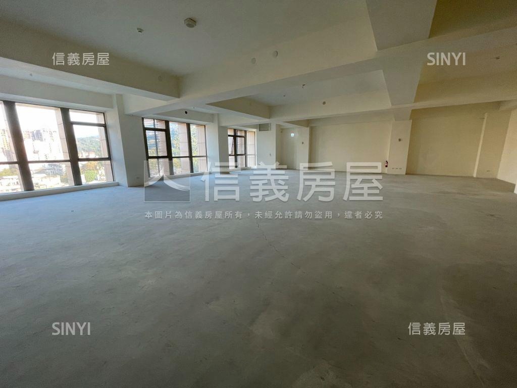 國揚雲端整層廠辦房屋室內格局與周邊環境
