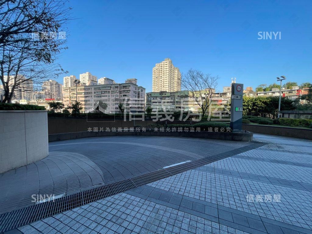 國揚雲端整層廠辦房屋室內格局與周邊環境