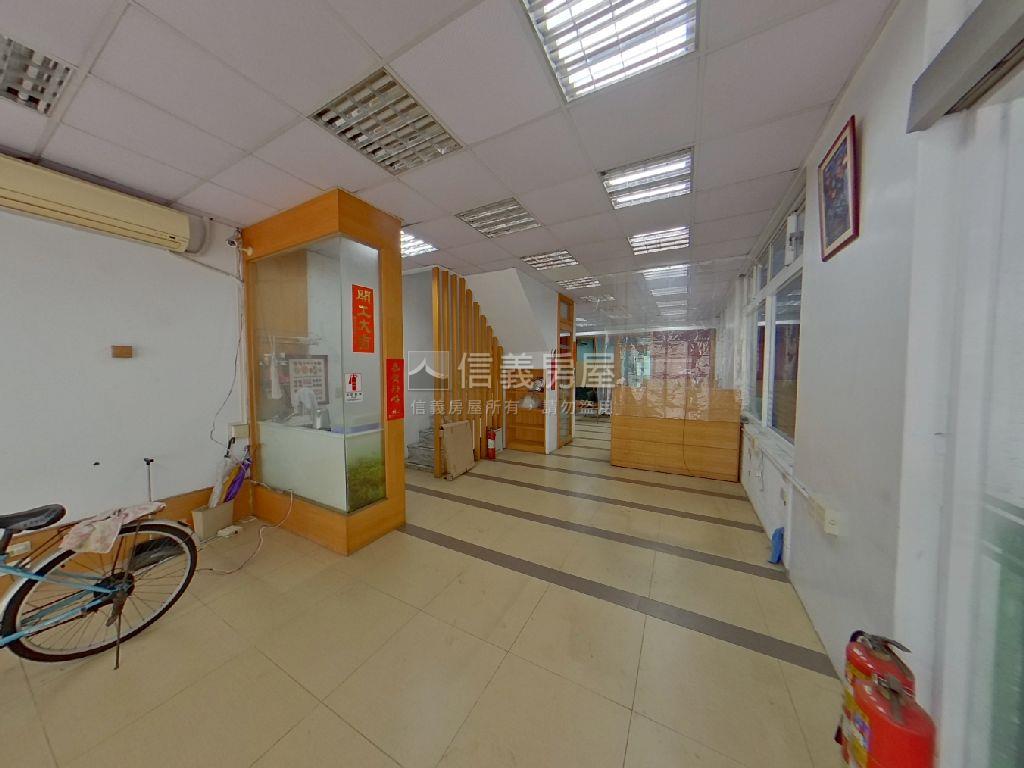 竹光路大店面房屋室內格局與周邊環境