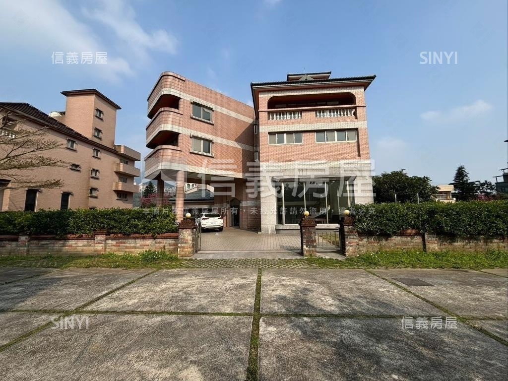 小坪頂百坪農舍房屋室內格局與周邊環境