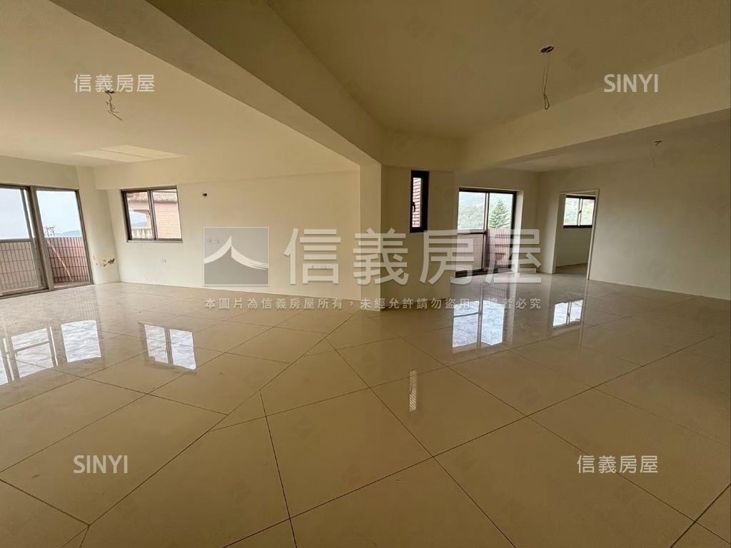 小坪頂百坪農舍房屋室內格局與周邊環境