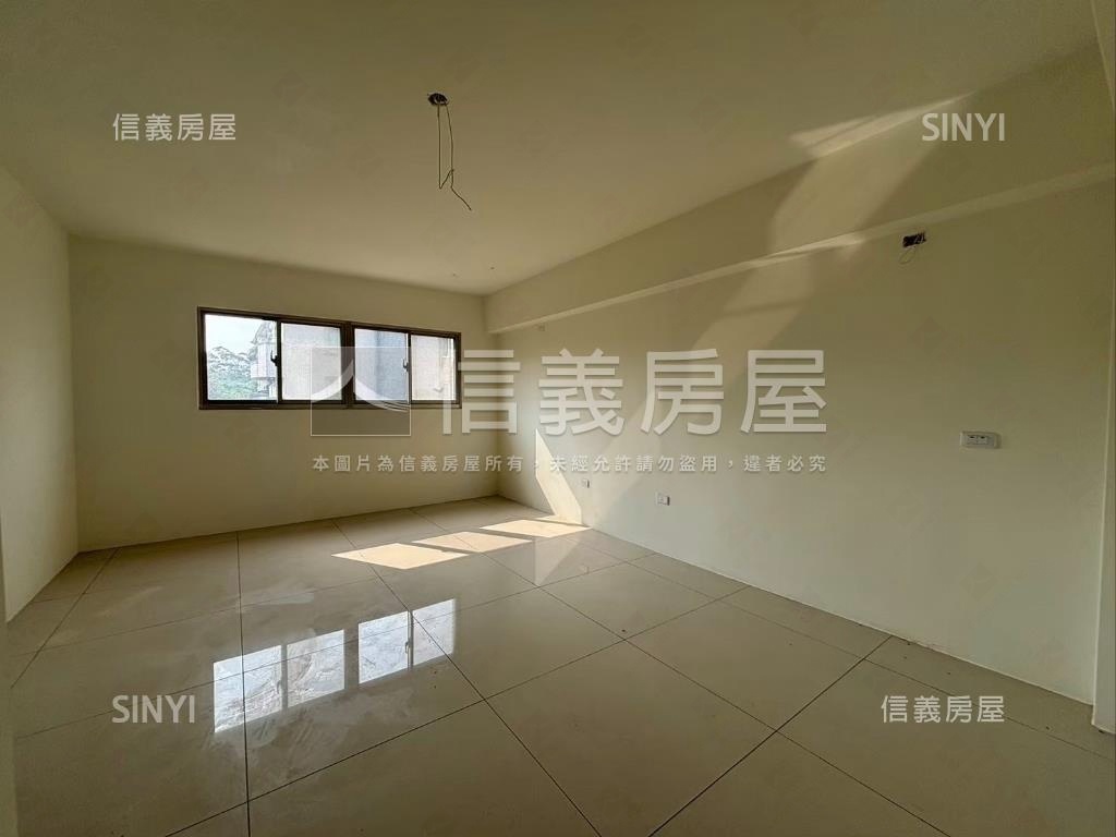 小坪頂百坪農舍房屋室內格局與周邊環境