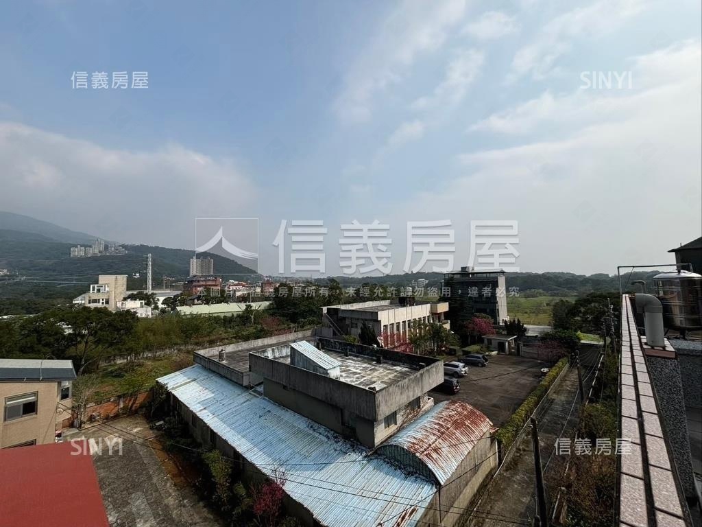 小坪頂百坪農舍房屋室內格局與周邊環境