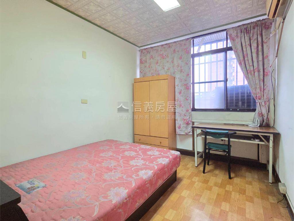 三多商圈機能三樓美寓房屋室內格局與周邊環境