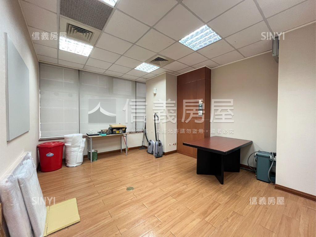 巴黎科技３ＦＡ＋Ｂ戶房屋室內格局與周邊環境