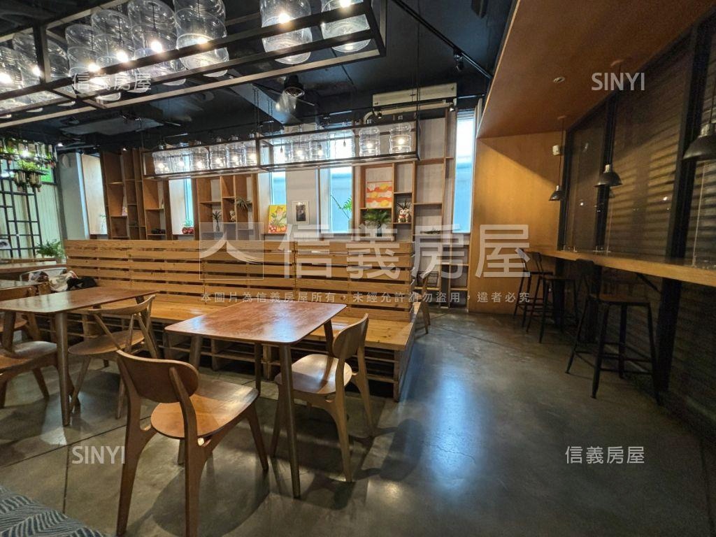東興國小面寬約１８米店面房屋室內格局與周邊環境