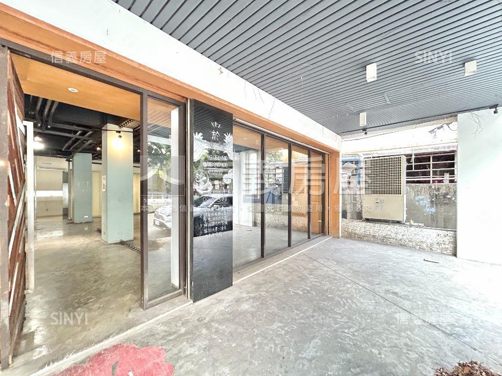 近東興國小面寬約１８米店房屋室內格局與周邊環境