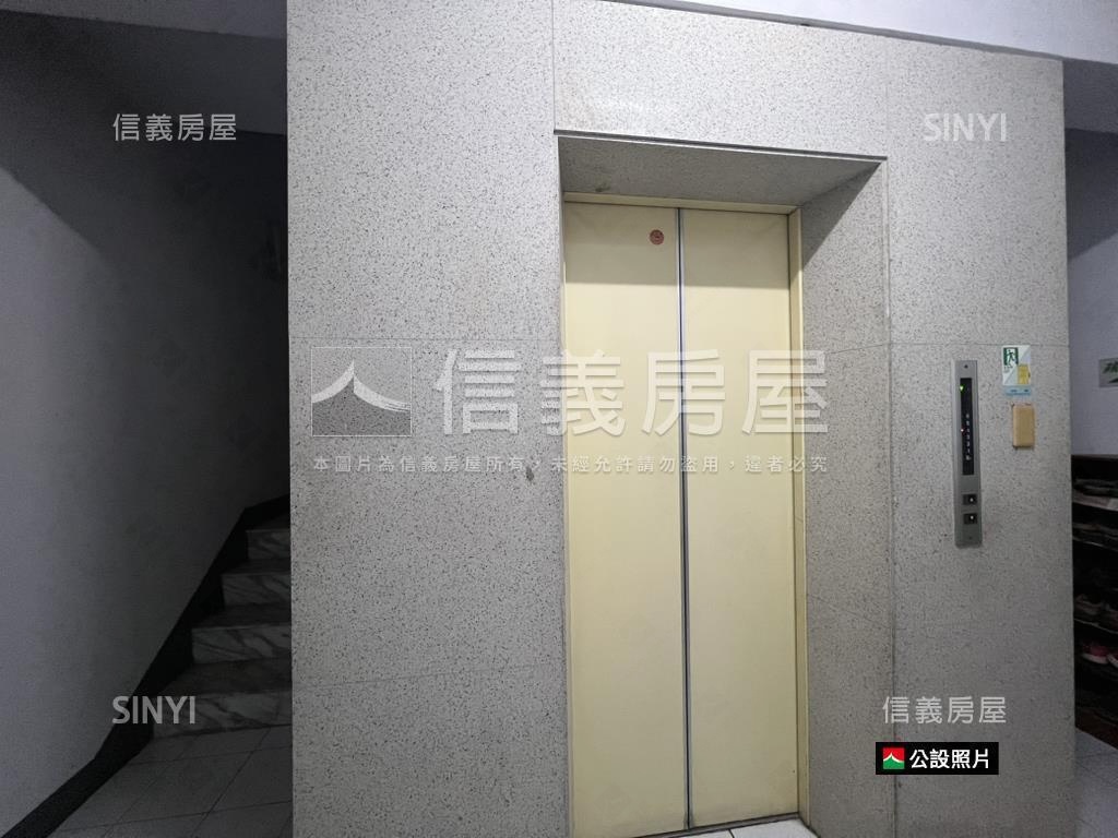 近市醫大空間三房一層兩戶房屋室內格局與周邊環境