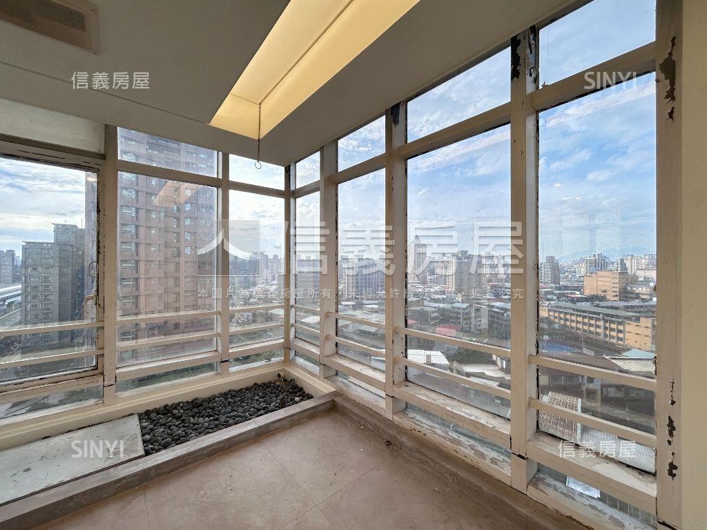 天空之城玻璃美景房屋室內格局與周邊環境
