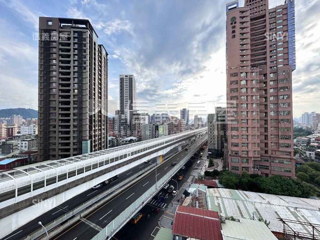 天空之城玻璃美景房屋室內格局與周邊環境