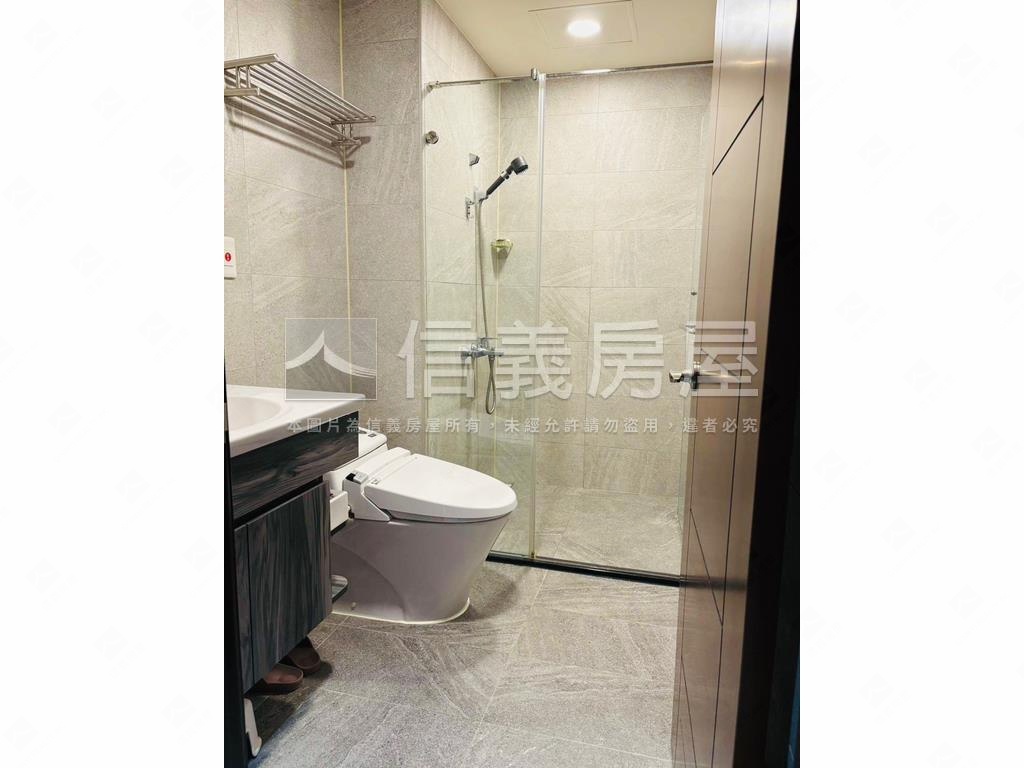 百達君品２改１房平車房屋室內格局與周邊環境