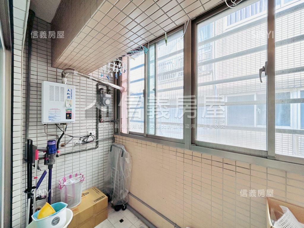 專任大有樓中樓美三房車位房屋室內格局與周邊環境