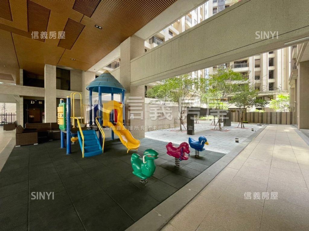 光榮國中震後兩房車位房屋室內格局與周邊環境