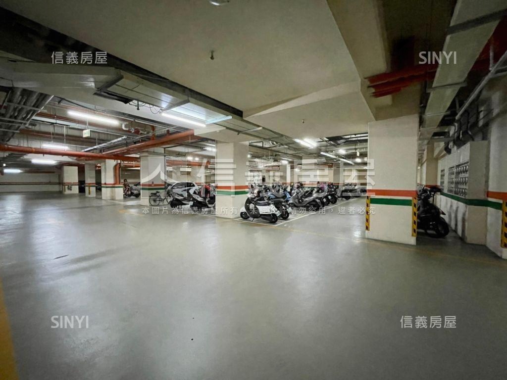 光榮國中震後兩房車位房屋室內格局與周邊環境