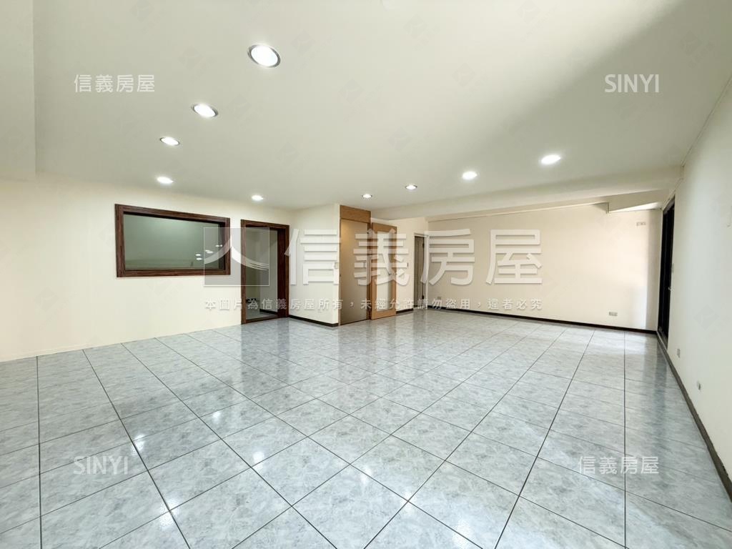 【專任】宏全大店面附車位房屋室內格局與周邊環境