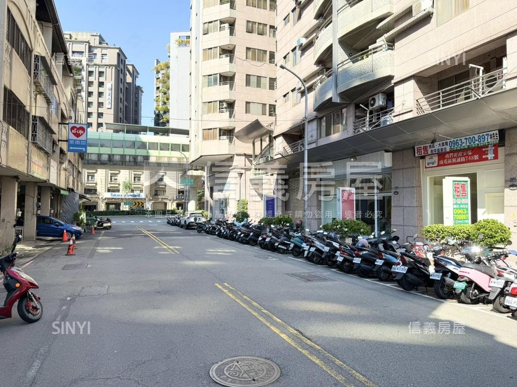 【專任】宏全大店面附車位房屋室內格局與周邊環境