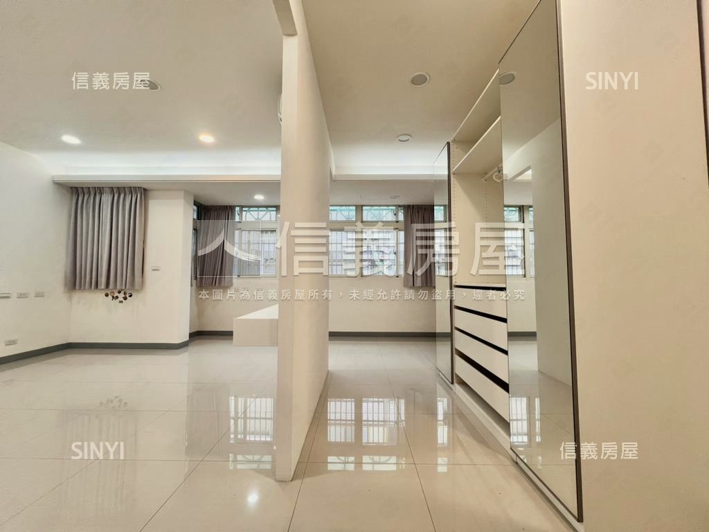 環球市旁社區透天房屋室內格局與周邊環境