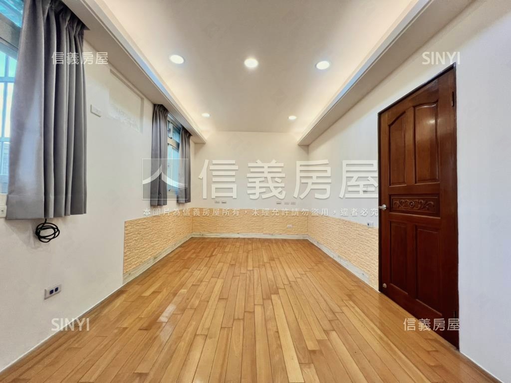 環球市旁社區透天房屋室內格局與周邊環境