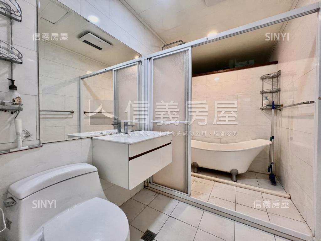 環球市旁社區透天房屋室內格局與周邊環境