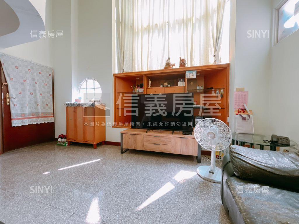 近中央公園～中清美墅房屋室內格局與周邊環境