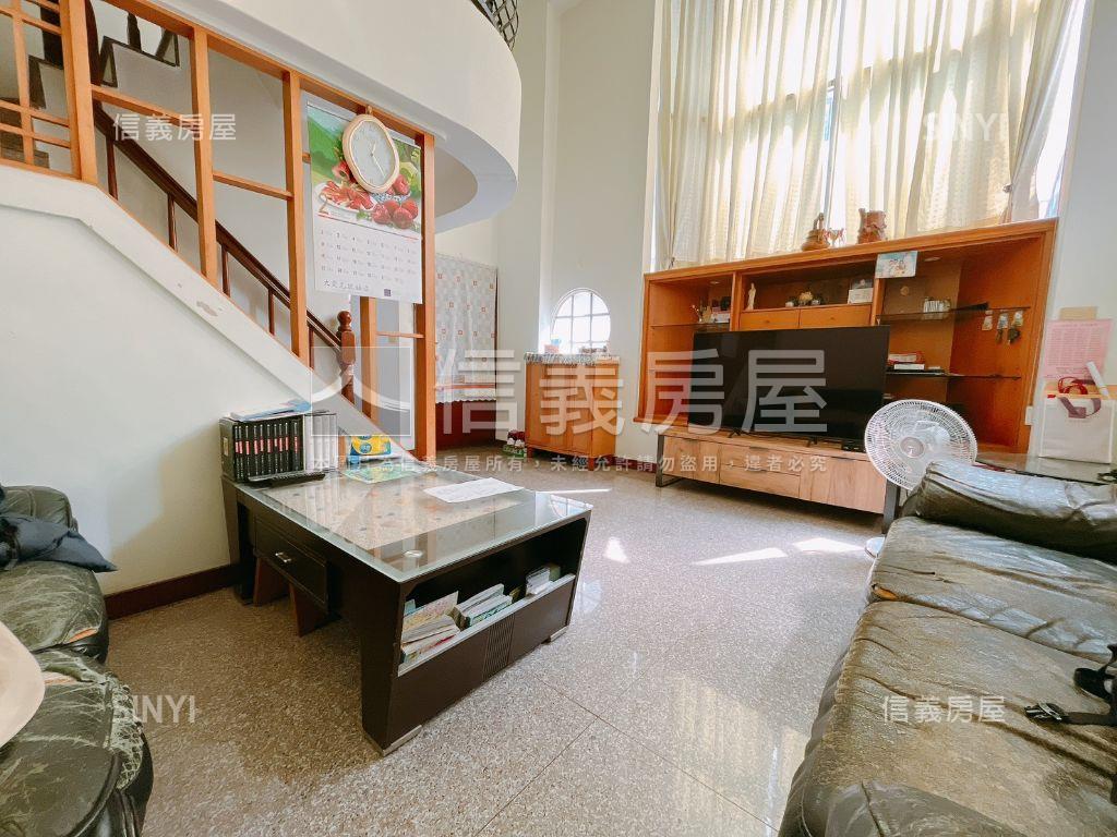 近中央公園～中清美墅房屋室內格局與周邊環境