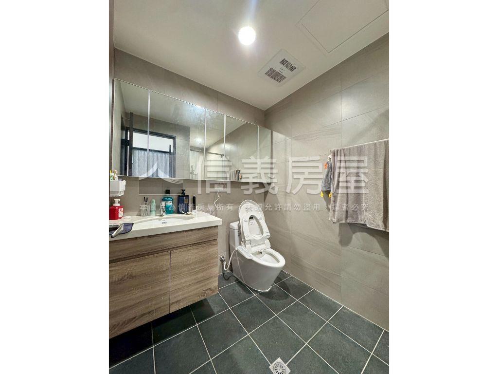 劍橋景觀美裝２＋１車位房屋室內格局與周邊環境