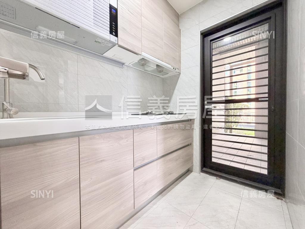 香草莊園極品挑高庭院戶房屋室內格局與周邊環境