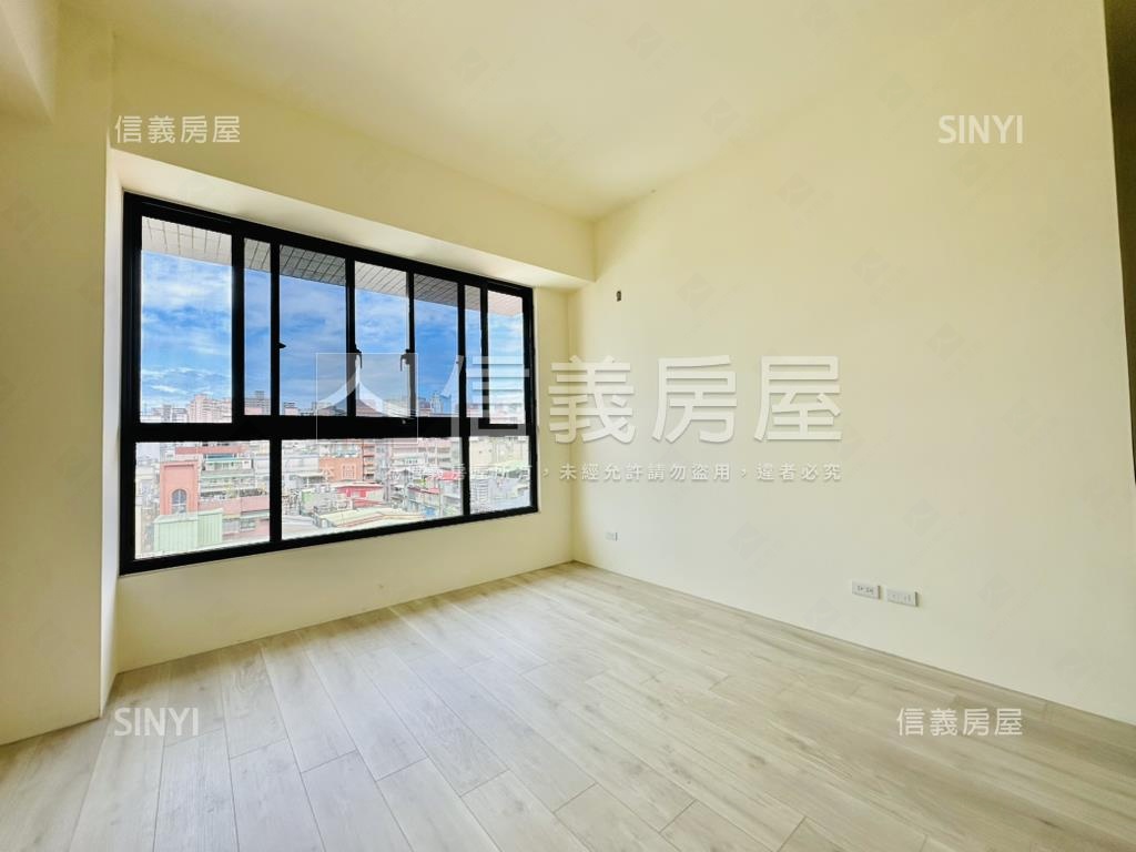 忠孝華廈邊間２房房屋室內格局與周邊環境