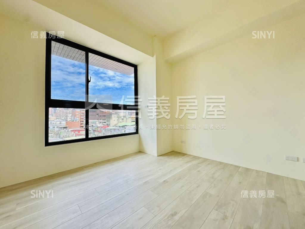 忠孝華廈邊間２房房屋室內格局與周邊環境