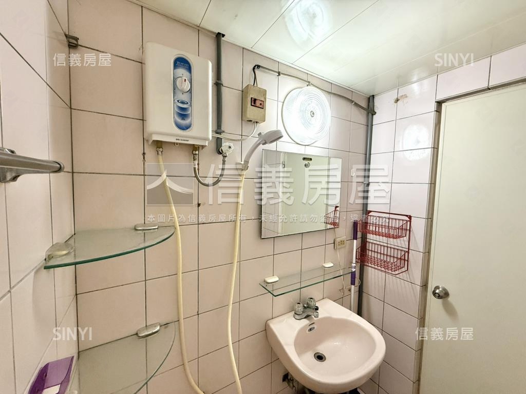 中山國小高樓套房房屋室內格局與周邊環境