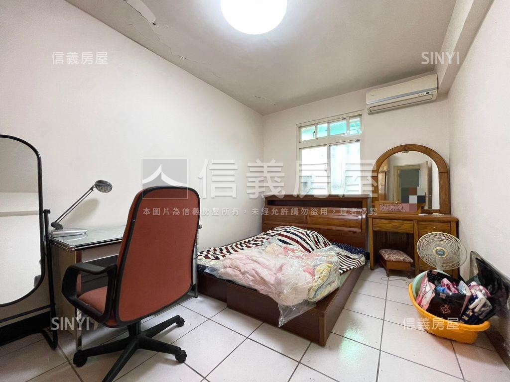 博愛邊間方正三房房屋室內格局與周邊環境