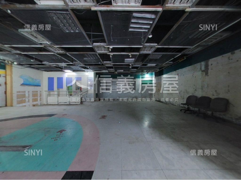 安和路三角窗金店房屋室內格局與周邊環境