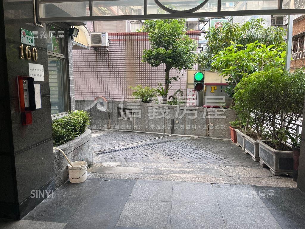 松漢大同坡道機械車位房屋室內格局與周邊環境