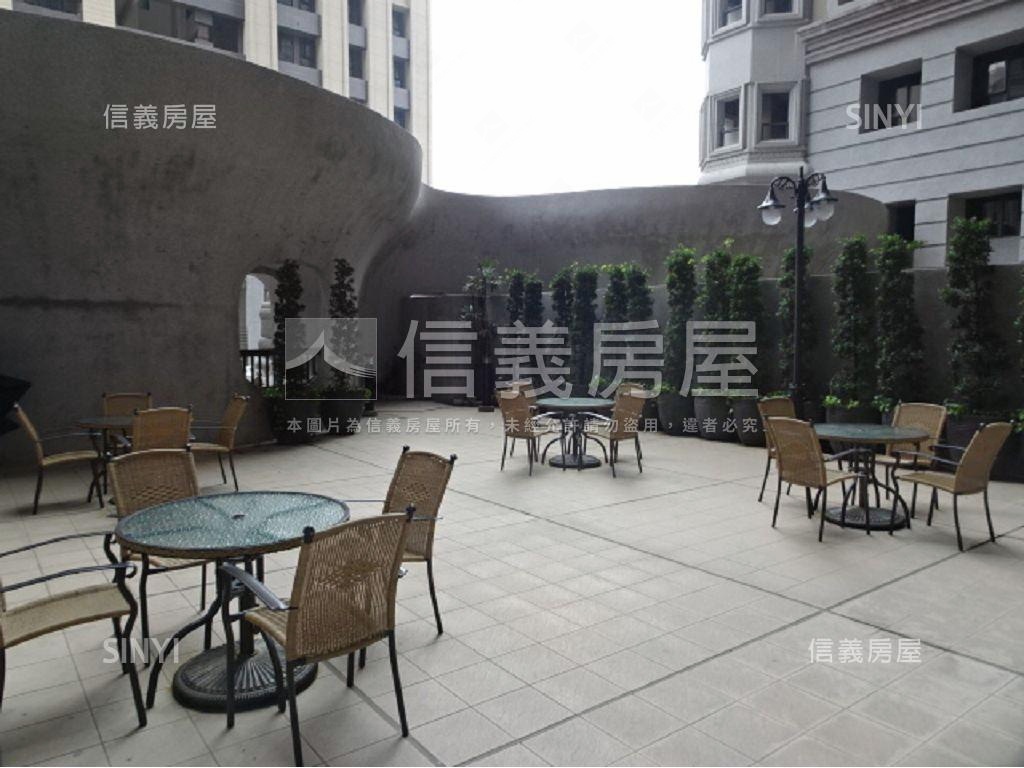 國王傳奇連號雙車豪邸房屋室內格局與周邊環境