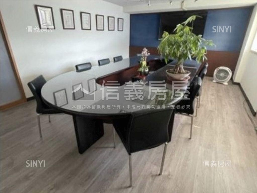 戀戀台大前棟景觀戶房屋室內格局與周邊環境