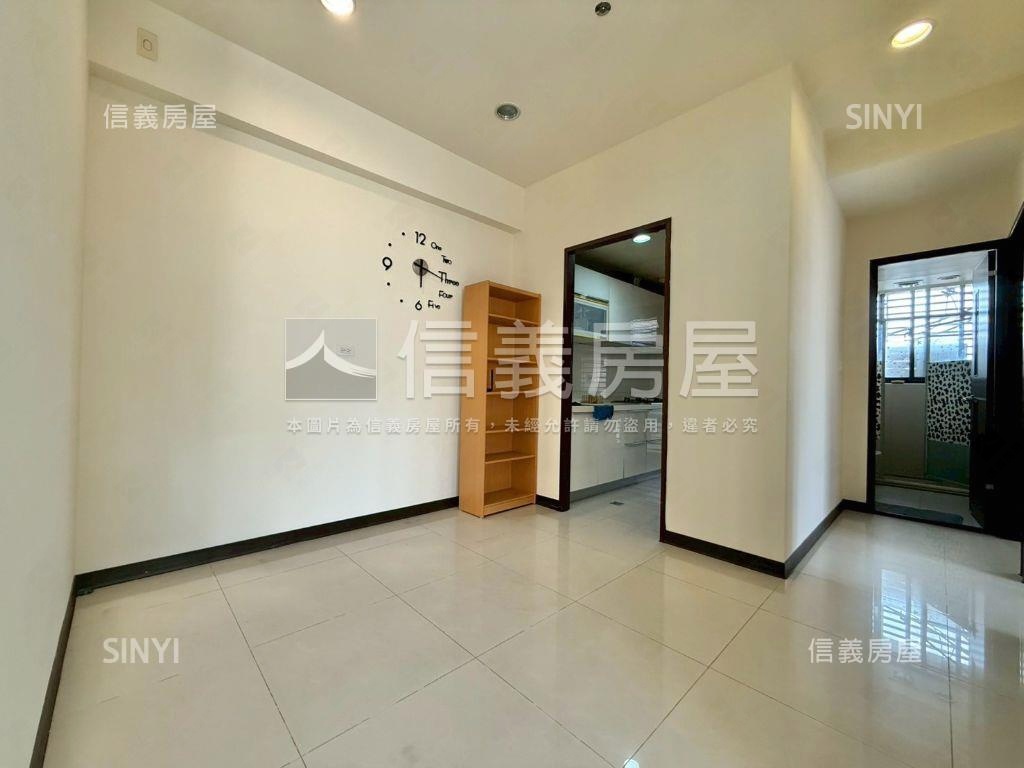 大城香榭次頂樓採光戶房屋室內格局與周邊環境