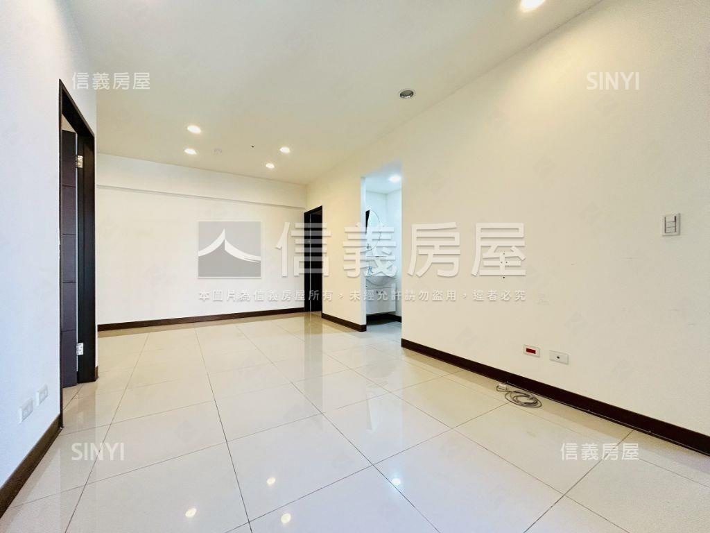 宏盛新世界Ｅ棟邊間三房房屋室內格局與周邊環境