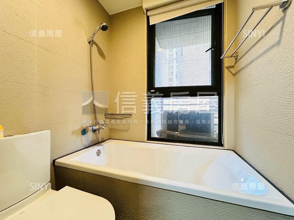 宏盛新世界Ｅ棟邊間三房房屋室內格局與周邊環境