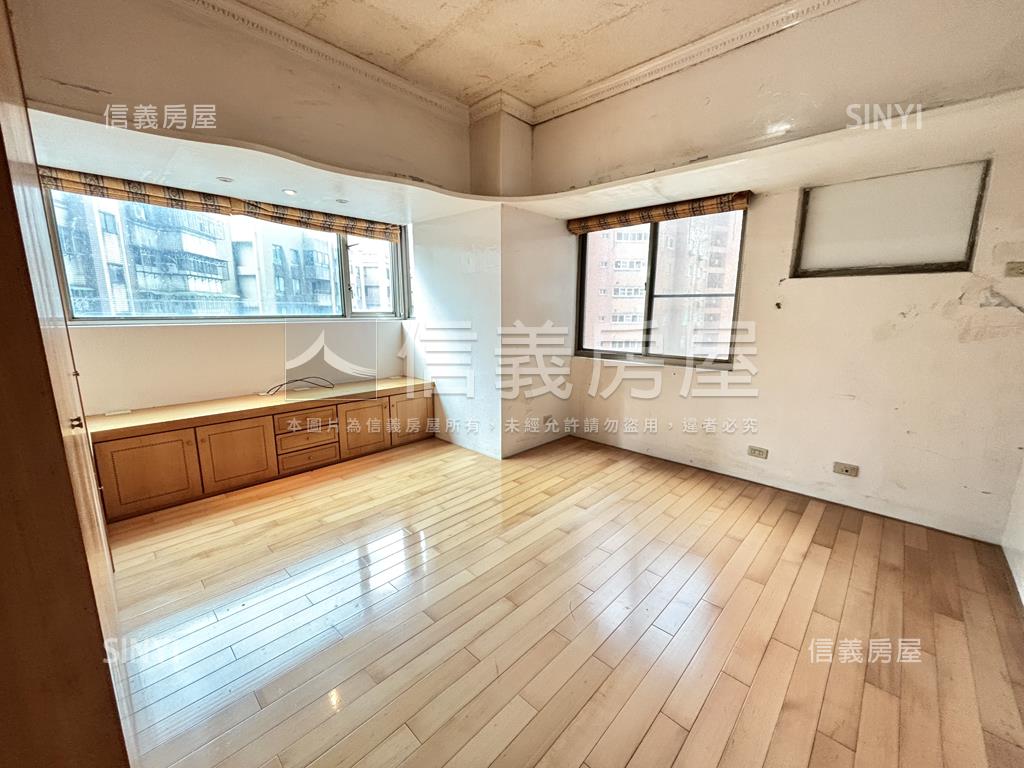 摩天朝南溫馨三房房屋室內格局與周邊環境