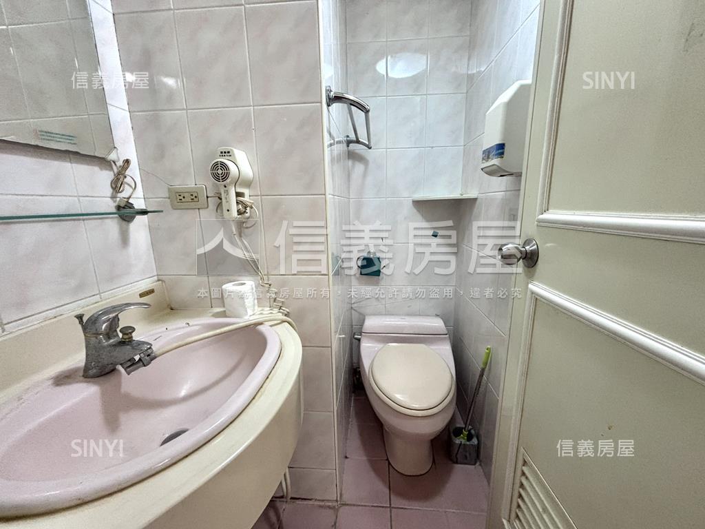 摩天朝南溫馨三房房屋室內格局與周邊環境