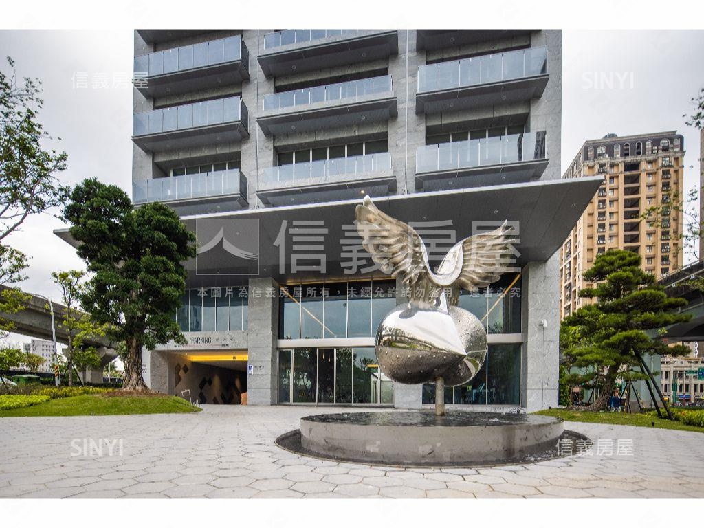 中悦寰宇一號高樓頂辦房屋室內格局與周邊環境