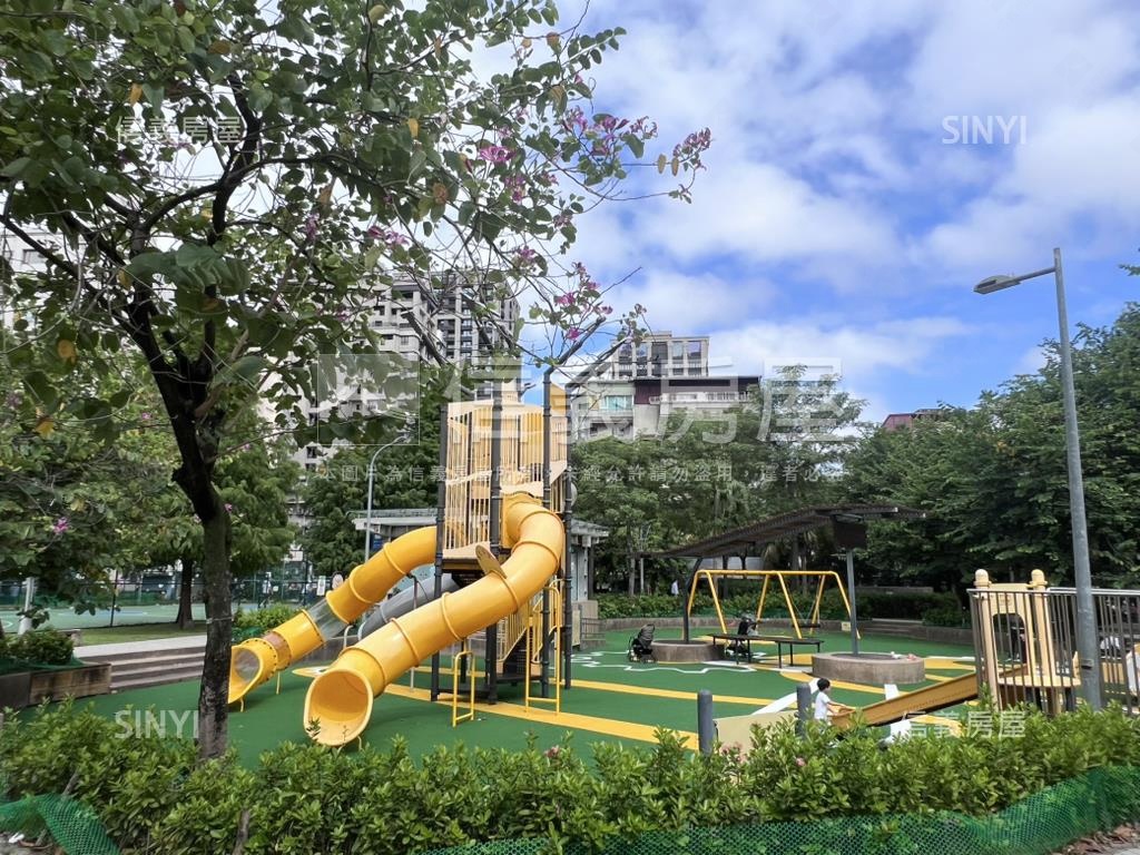 捷運中山站公園精品住宅房屋室內格局與周邊環境