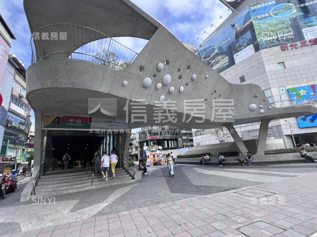 捷運中山站公園精品住宅房屋室內格局與周邊環境