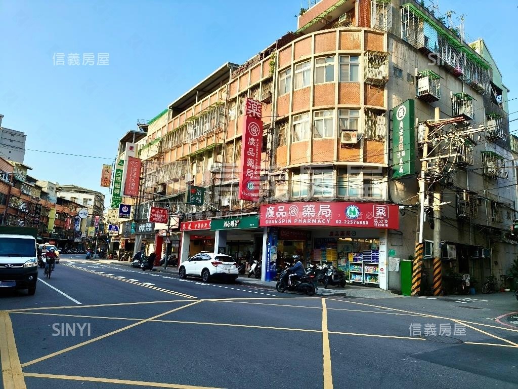 板橋車站公寓三樓大空間房屋室內格局與周邊環境