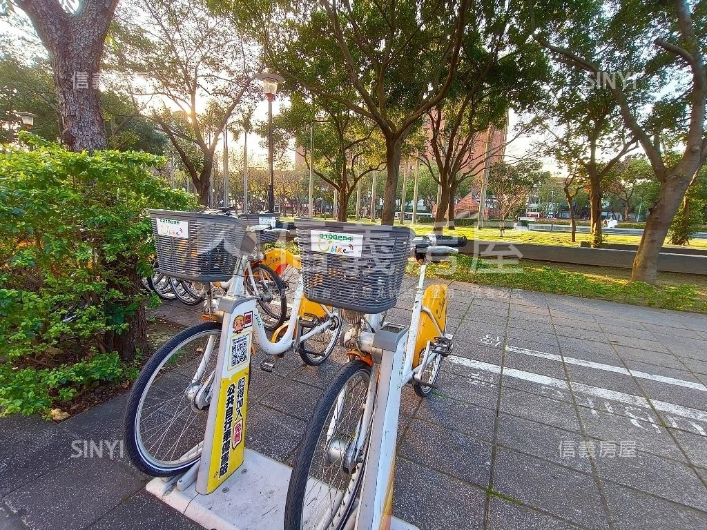 板橋車站公寓三樓大空間房屋室內格局與周邊環境