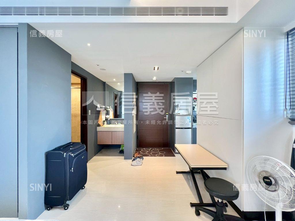 Ｇ７首綻高樓邊間平面車位房屋室內格局與周邊環境