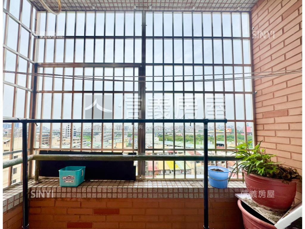 近立新國小電梯大兩房房屋室內格局與周邊環境