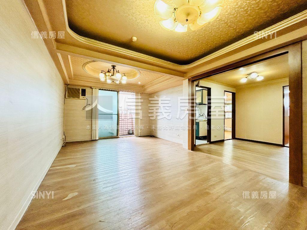 近捷運蘆洲站電梯景觀三房房屋室內格局與周邊環境